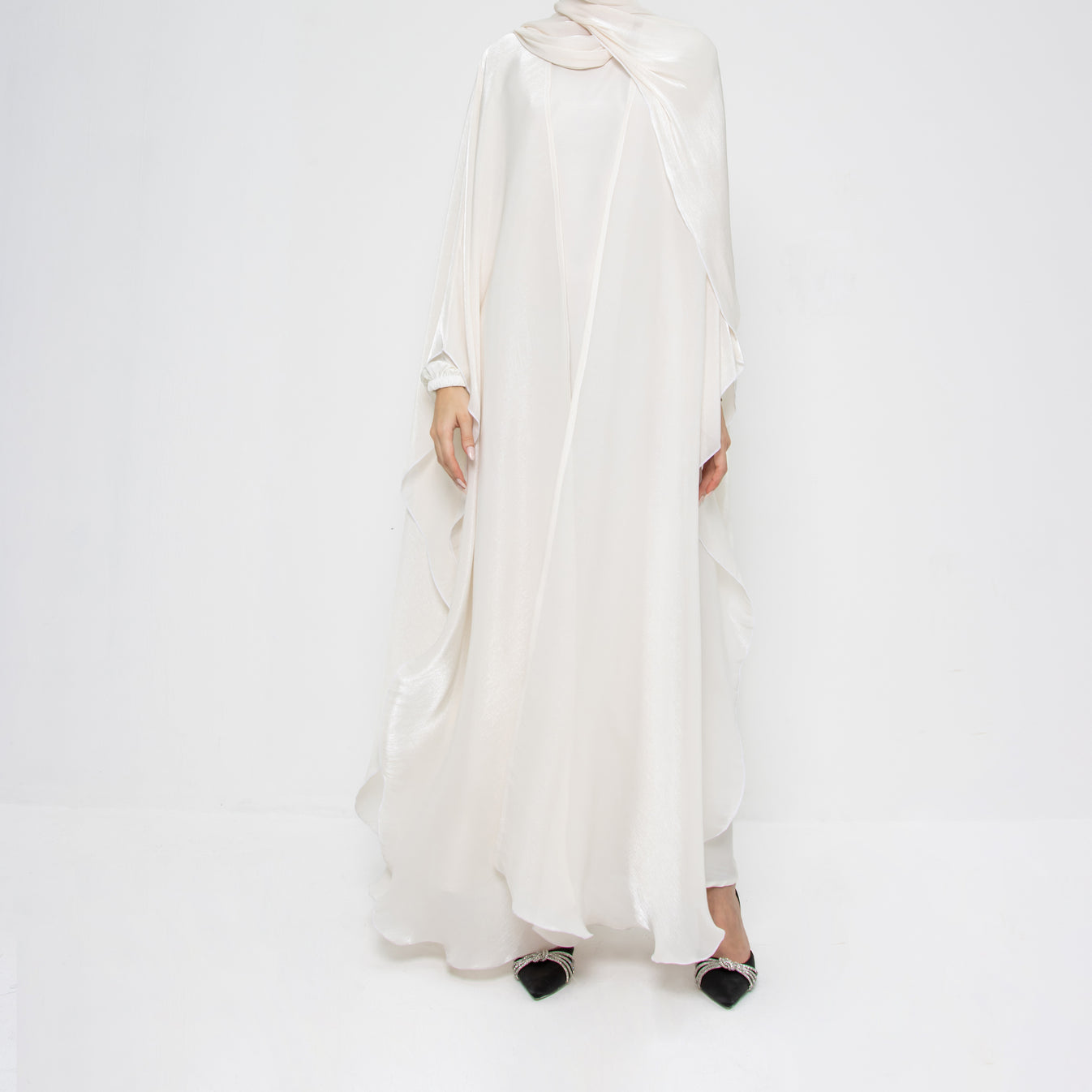 Festive Luxe 3-Piece Abaya Set – Elegant Pearl