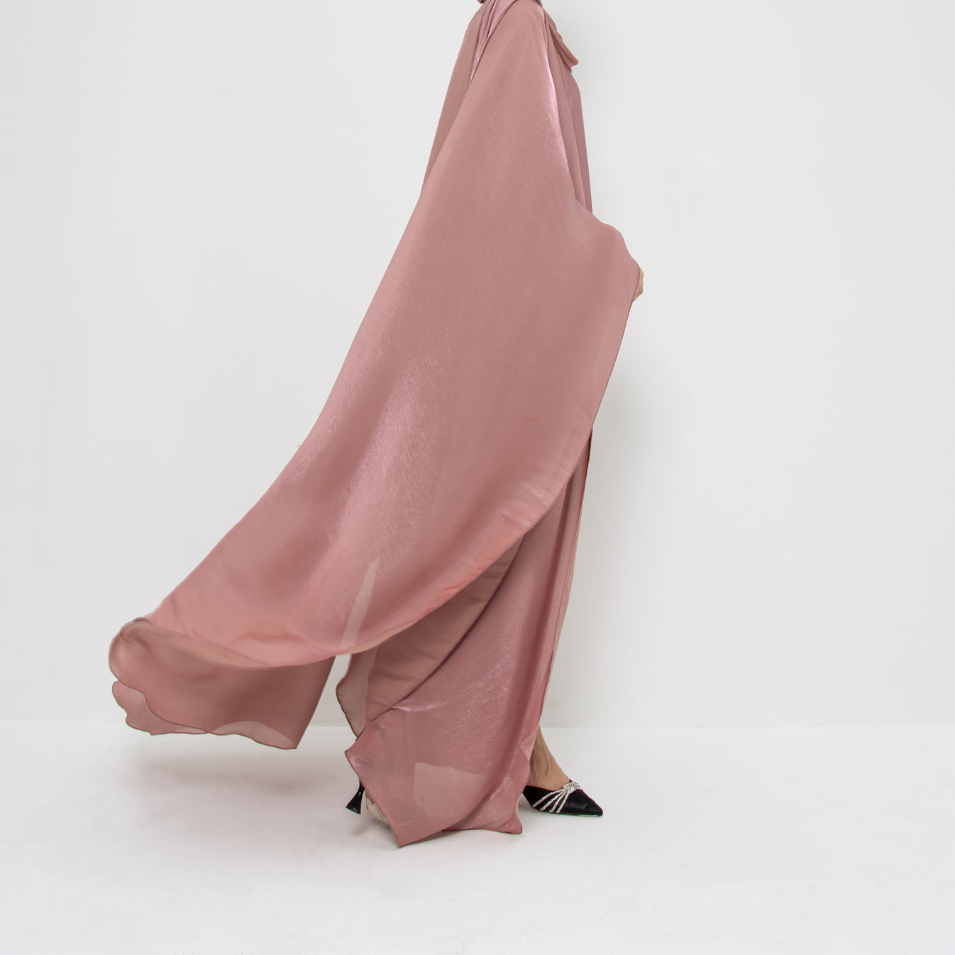 Festive Luxe 3-Piece Abaya Set – Dusky Rose