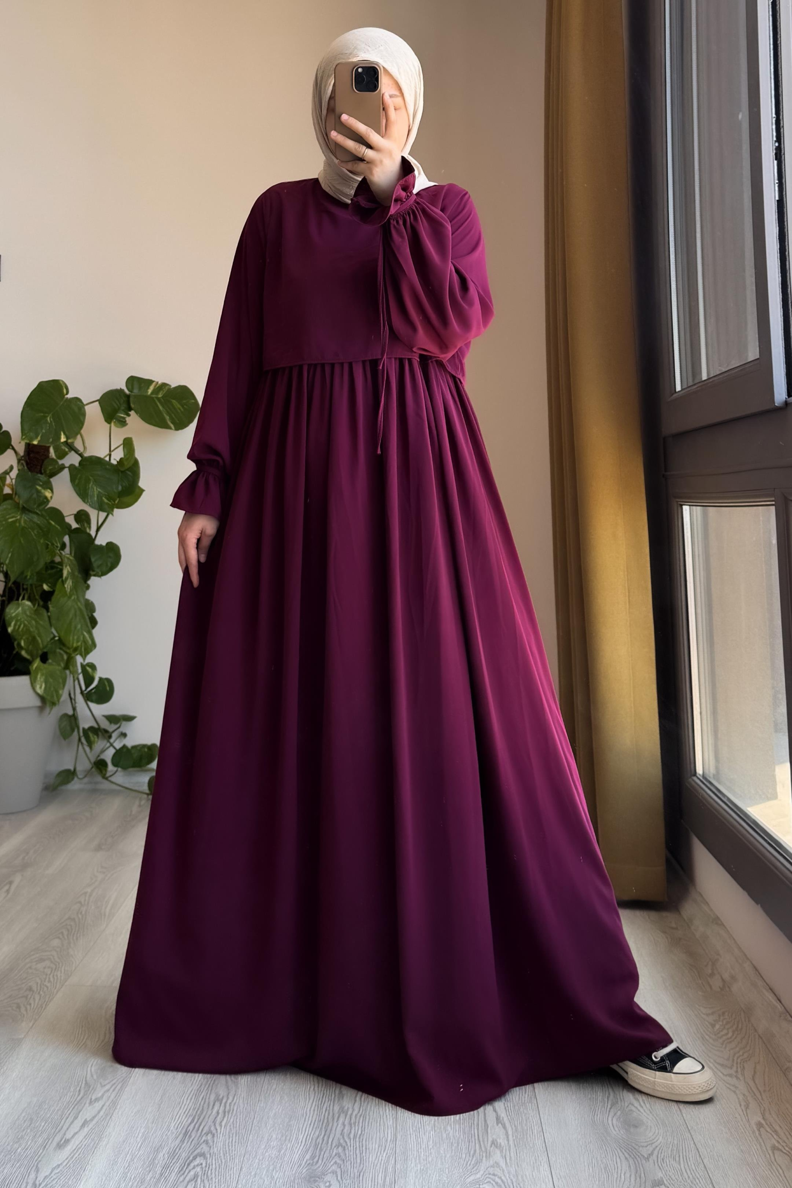 Azalea Abaya in Cherry