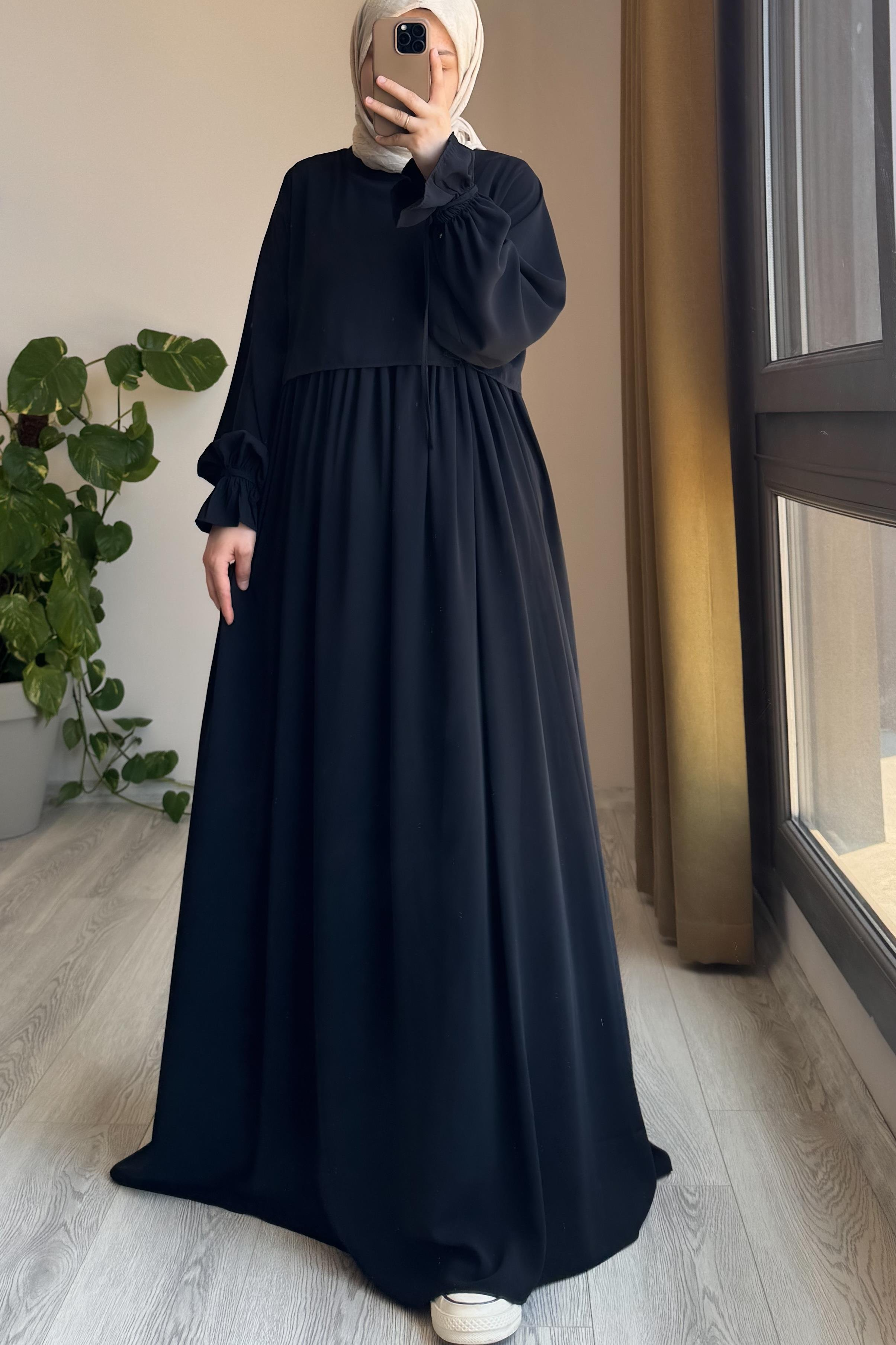 Azalea Abaya in black 1