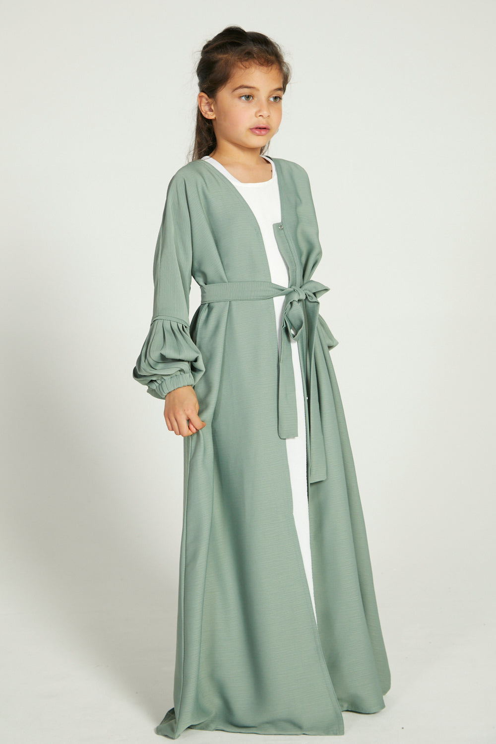 Open Abaya with Pleated Cuffs 1