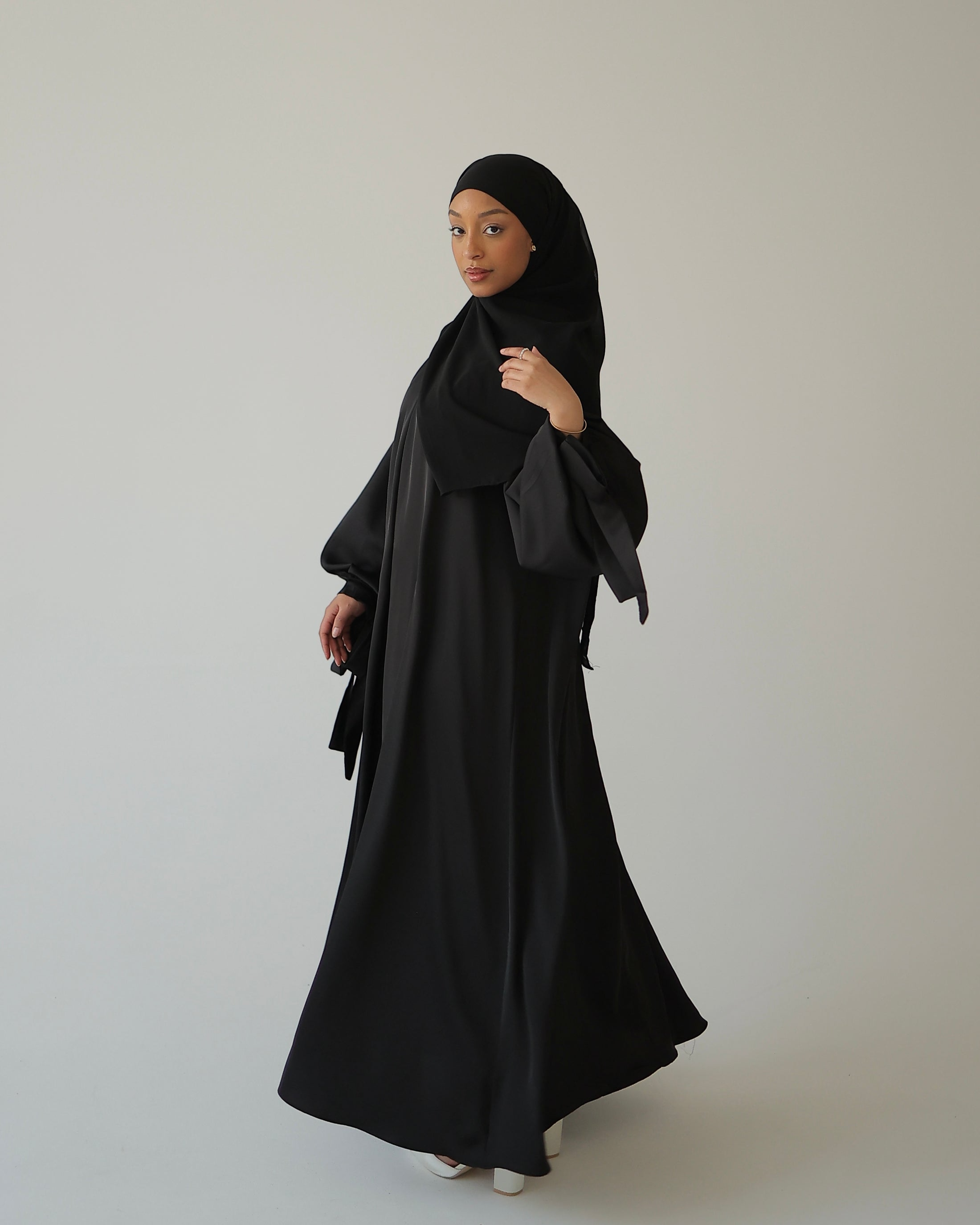 Satin Abaya – NIGHT