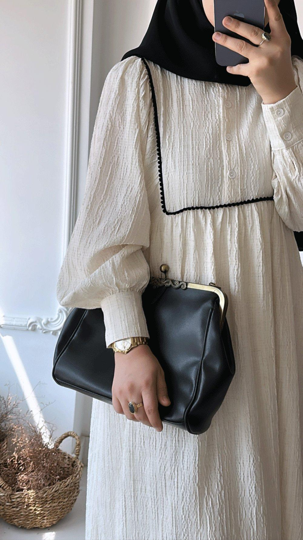 The Monochrome Piping Abaya