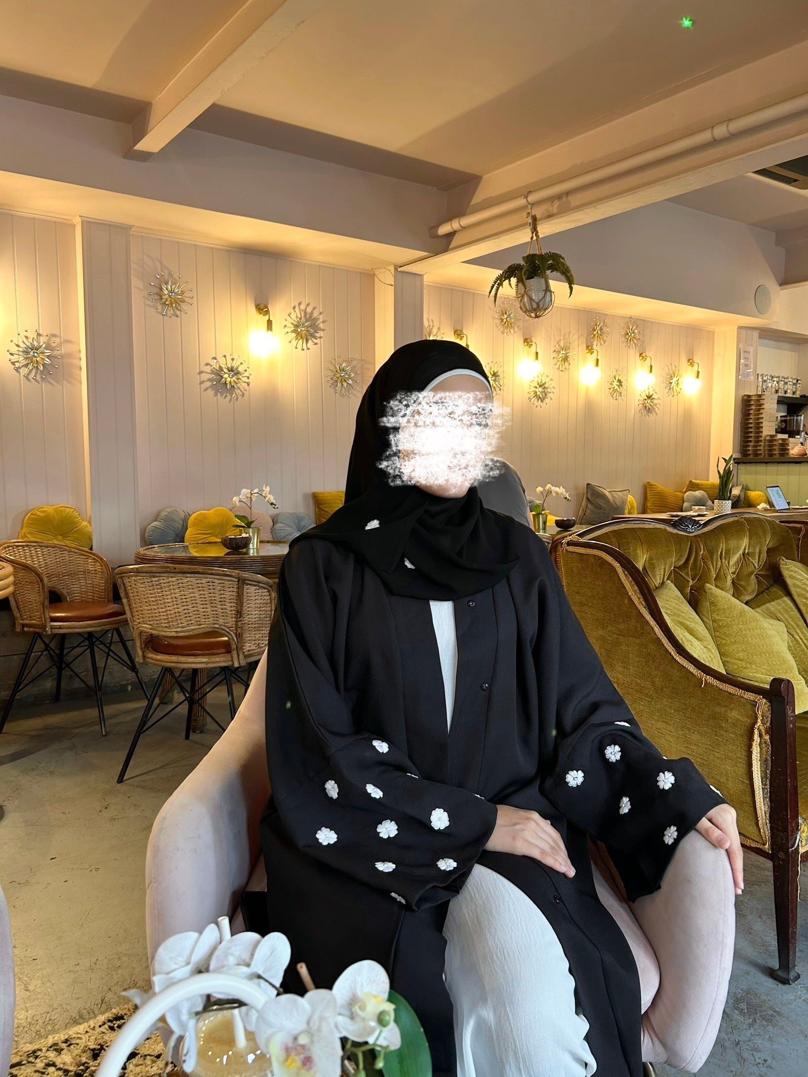 The Warda Abaya in Black 1