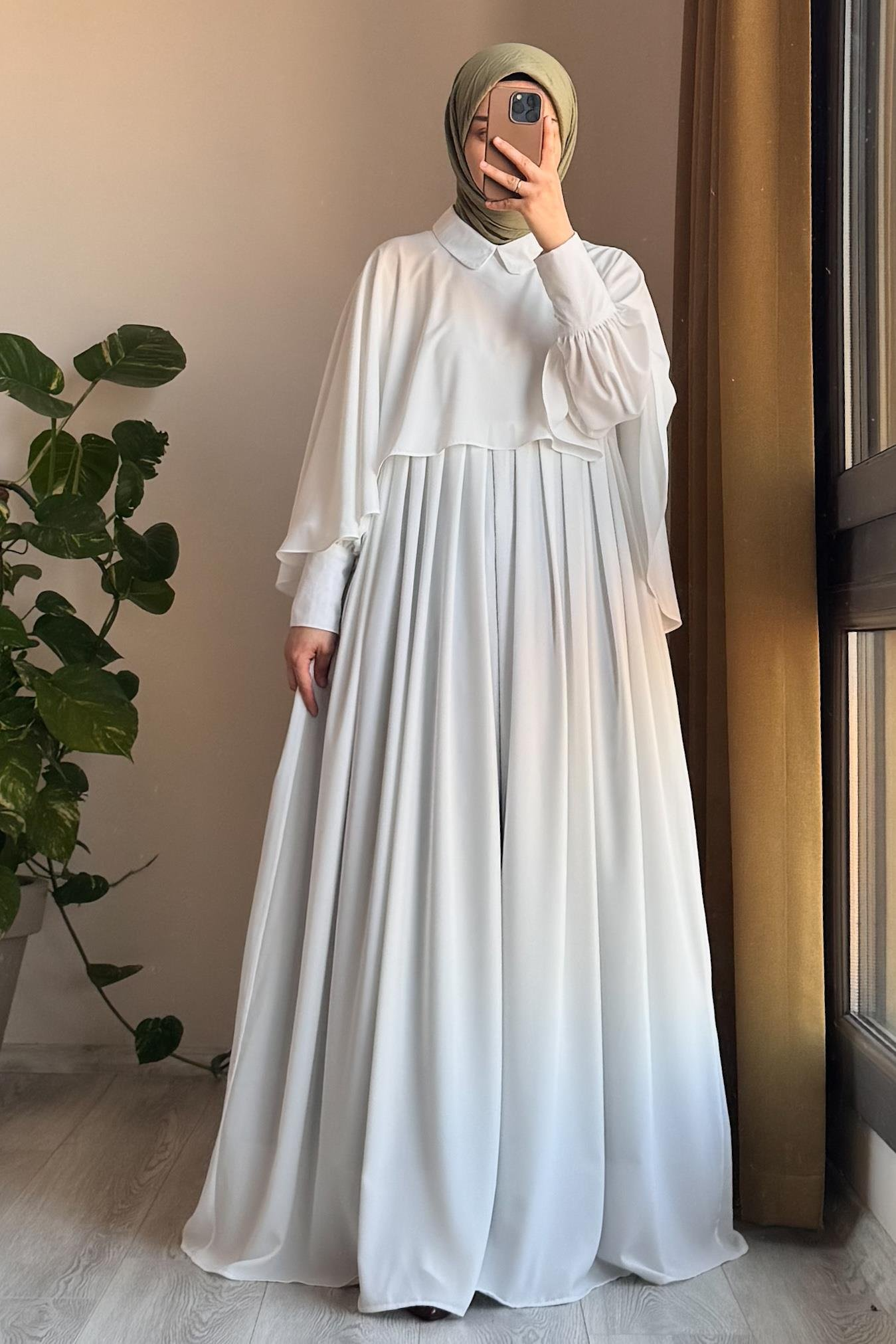 Turkish Cape Abaya in white 4