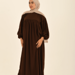 Zoya Abaya in Brown
