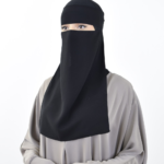 The No Pinch Niqab in Black 1