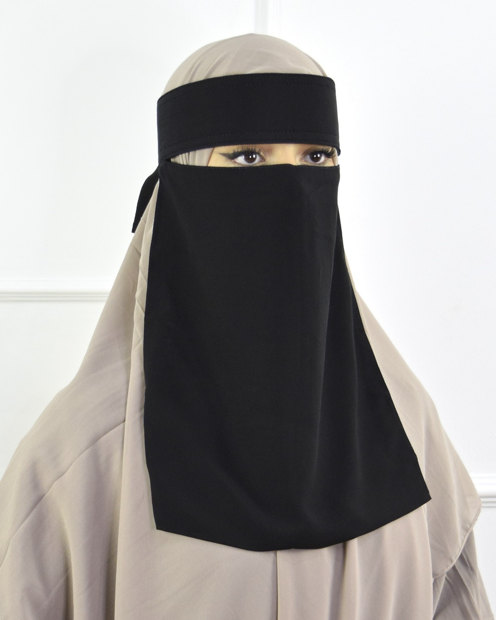 The Saudi Niqab in Black